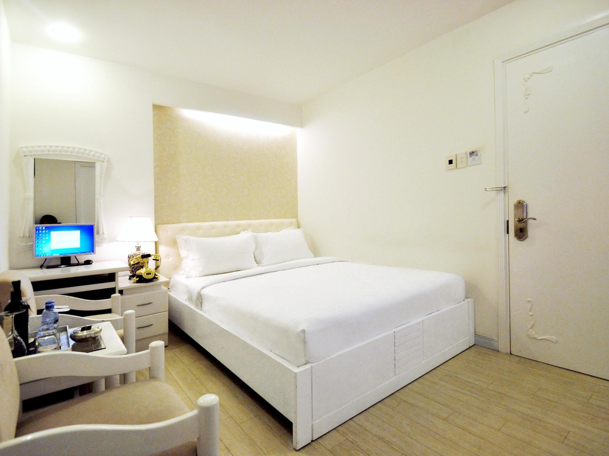 The White Hotel 8A Thai Van Lung Cidade de Ho Chi Minh Exterior foto
