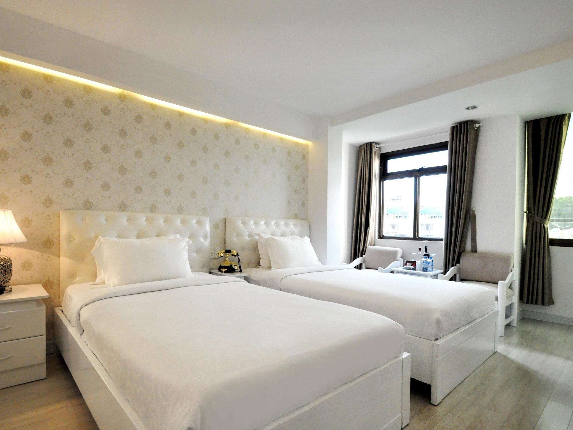 The White Hotel 8A Thai Van Lung Cidade de Ho Chi Minh Exterior foto