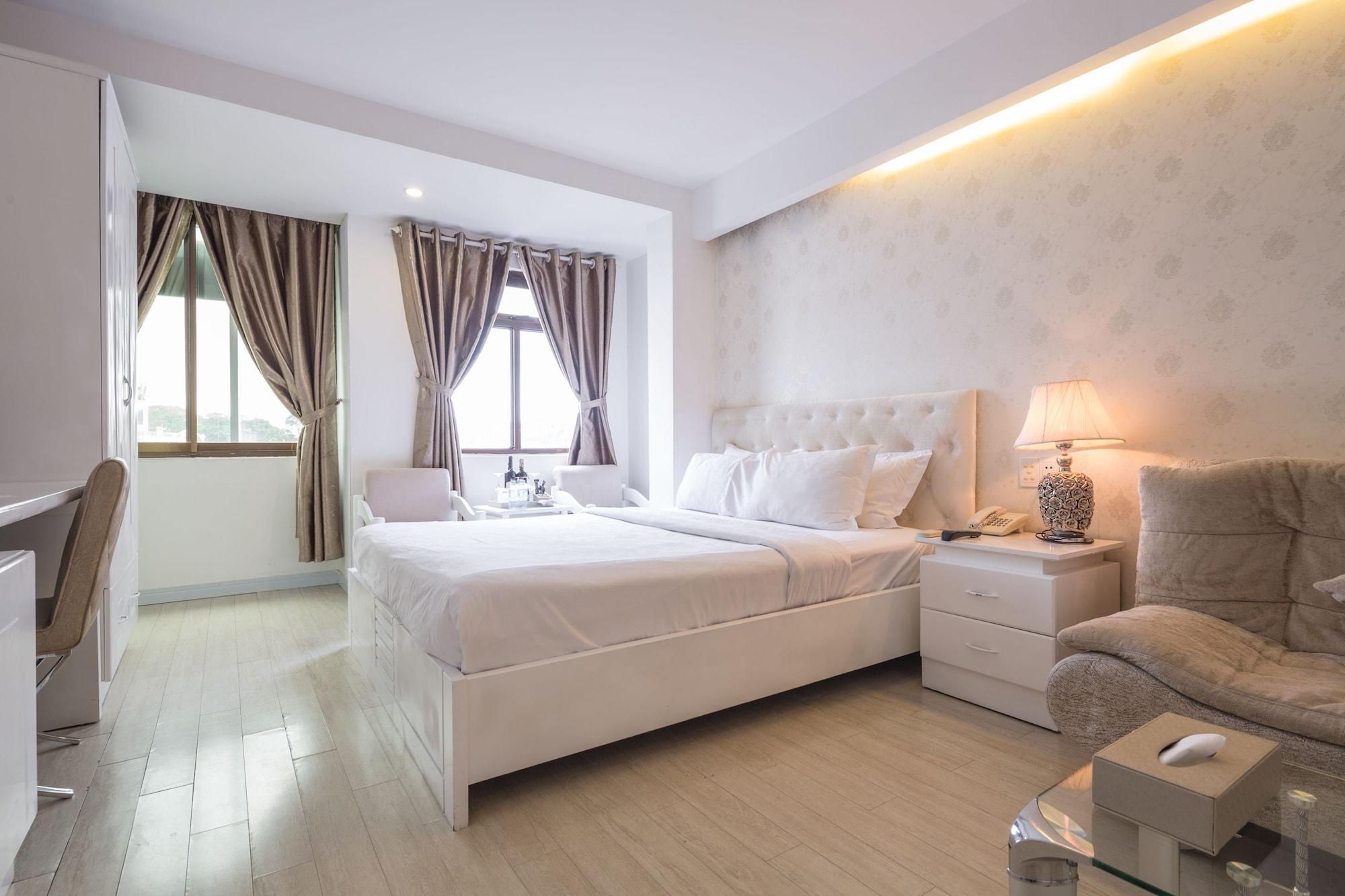The White Hotel 8A Thai Van Lung Cidade de Ho Chi Minh Exterior foto