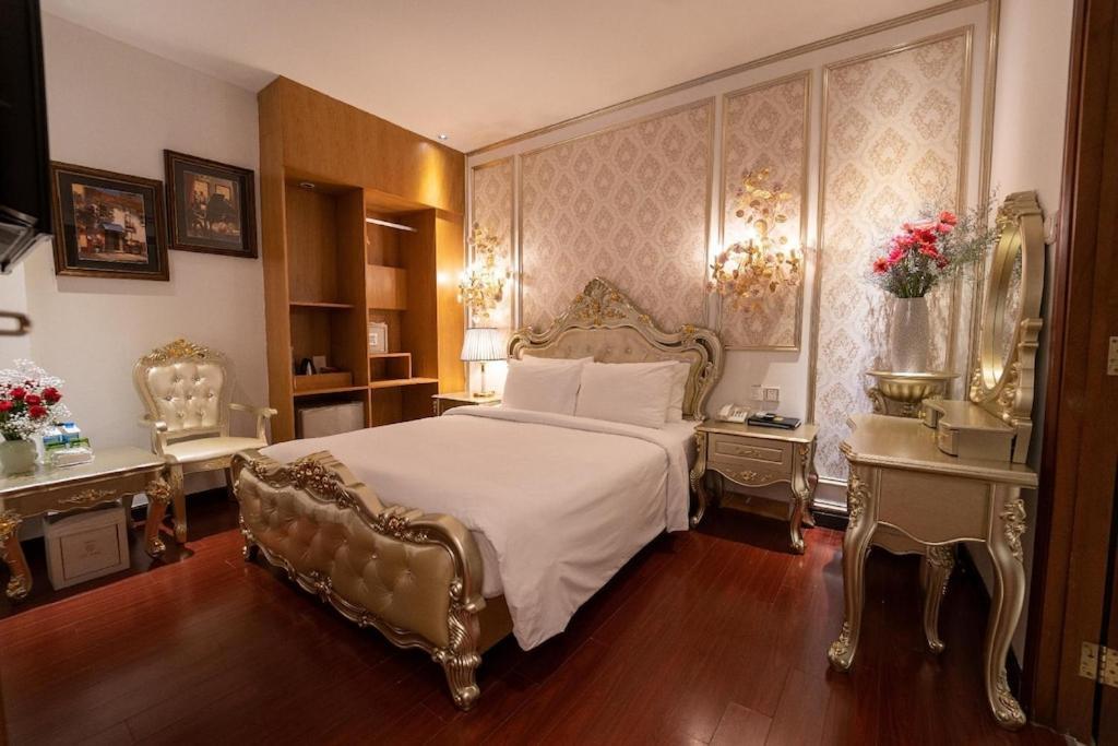 The White Hotel 8A Thai Van Lung Cidade de Ho Chi Minh Exterior foto