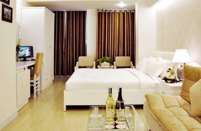 The White Hotel 8A Thai Van Lung Cidade de Ho Chi Minh Exterior foto
